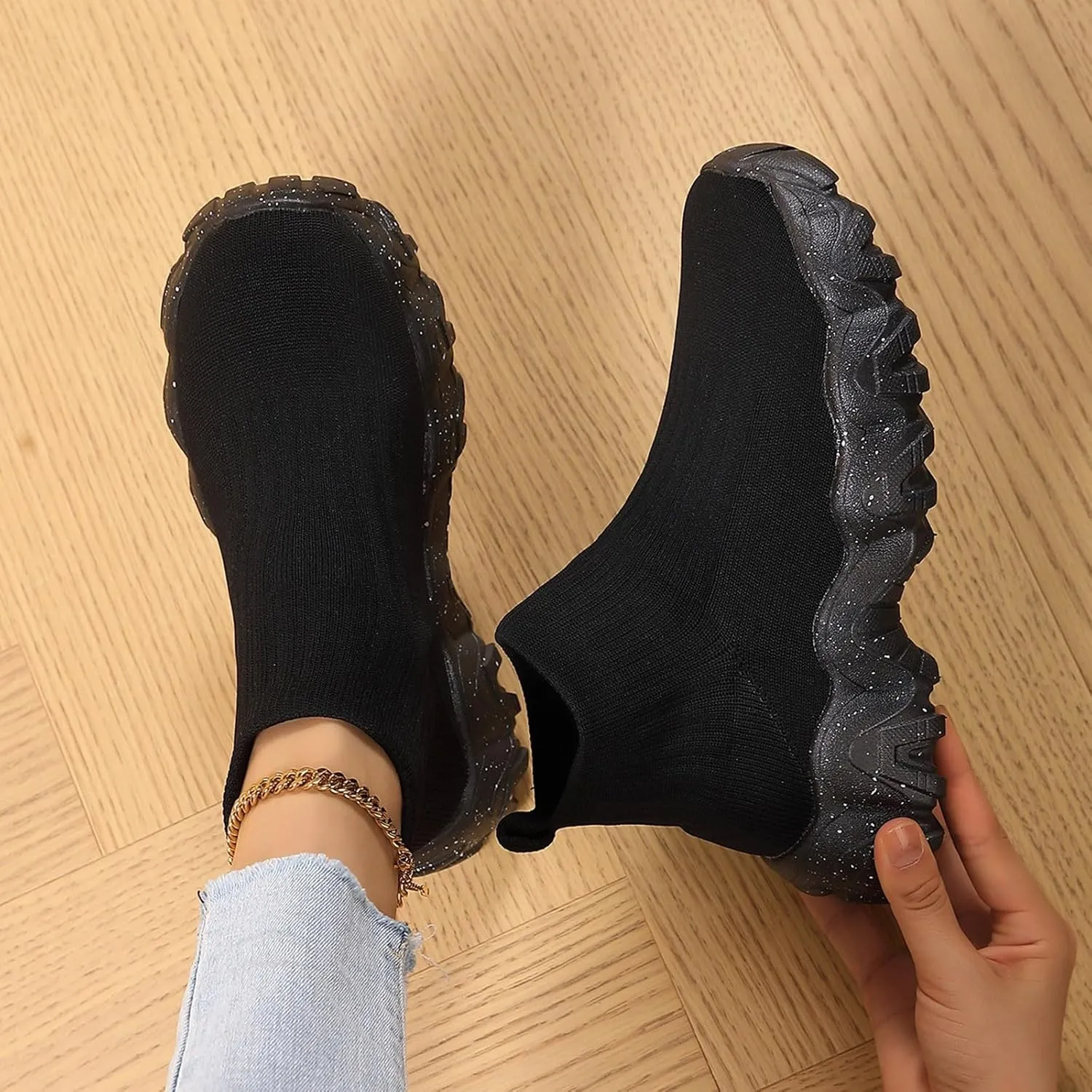 2025 Women Comfortable Casual Shoe Breathable Mesh Slip-On Wedge Heel Shoes Fashion Run Sport Sneakers Non-Slip Walking Footwear Summer Loafer Slippers Indoor/Outdoor Height Increase Slides