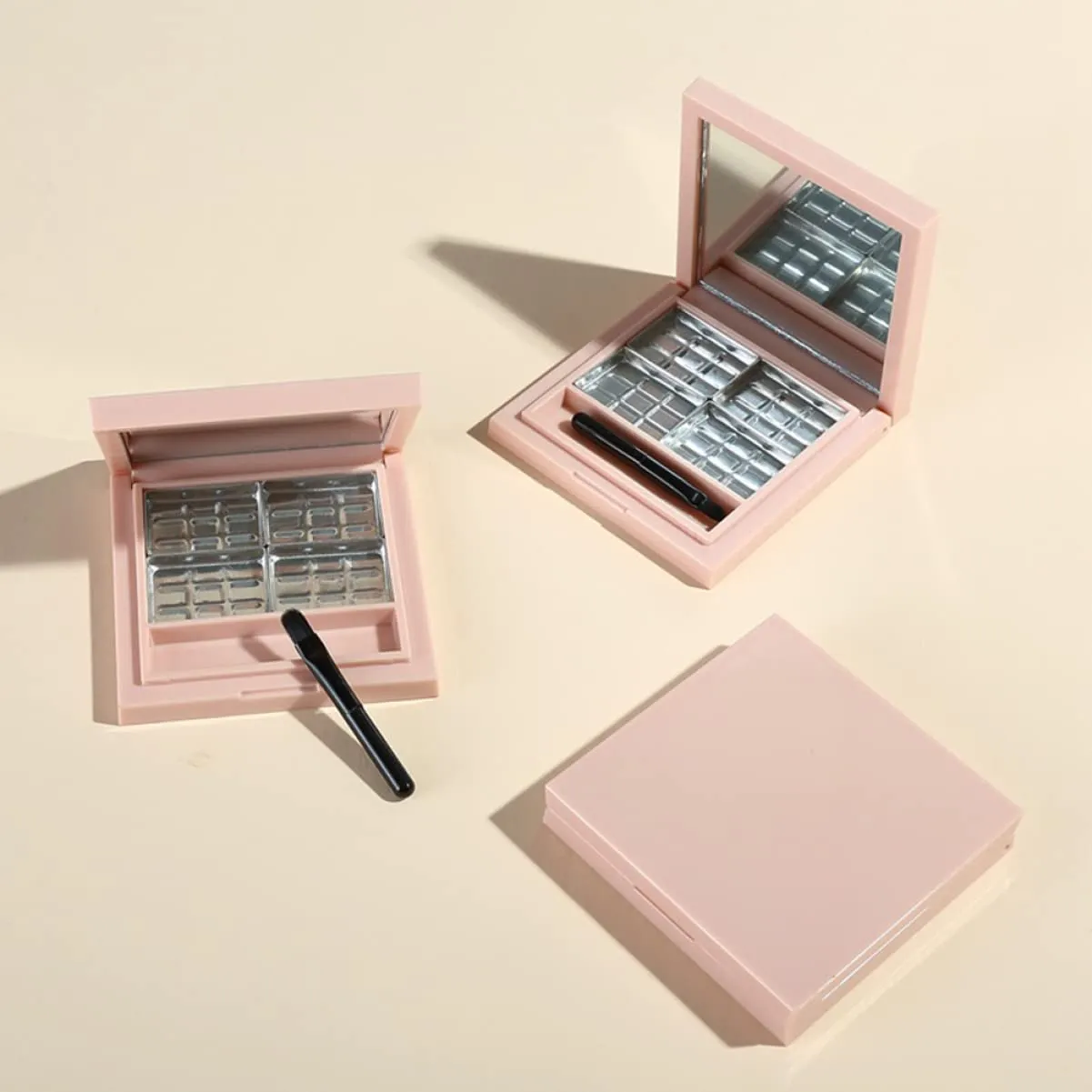 4pcs Empty Eyeshadow Palette Mirror Makeup Storage Box for Women Girls Design for Versatile Eye Makeup Organization