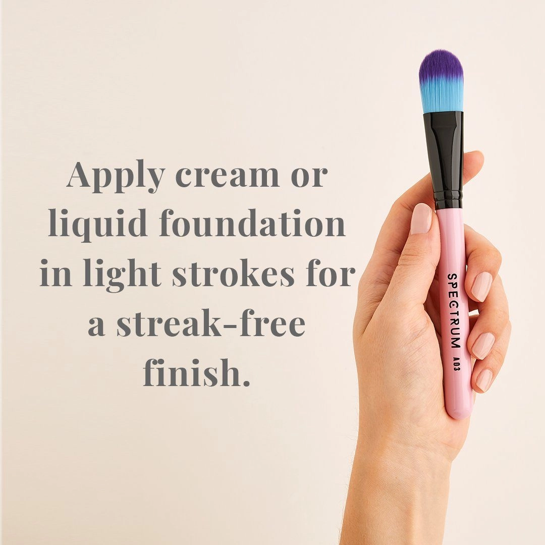 A03 - Oval Foundation Makeup Brush