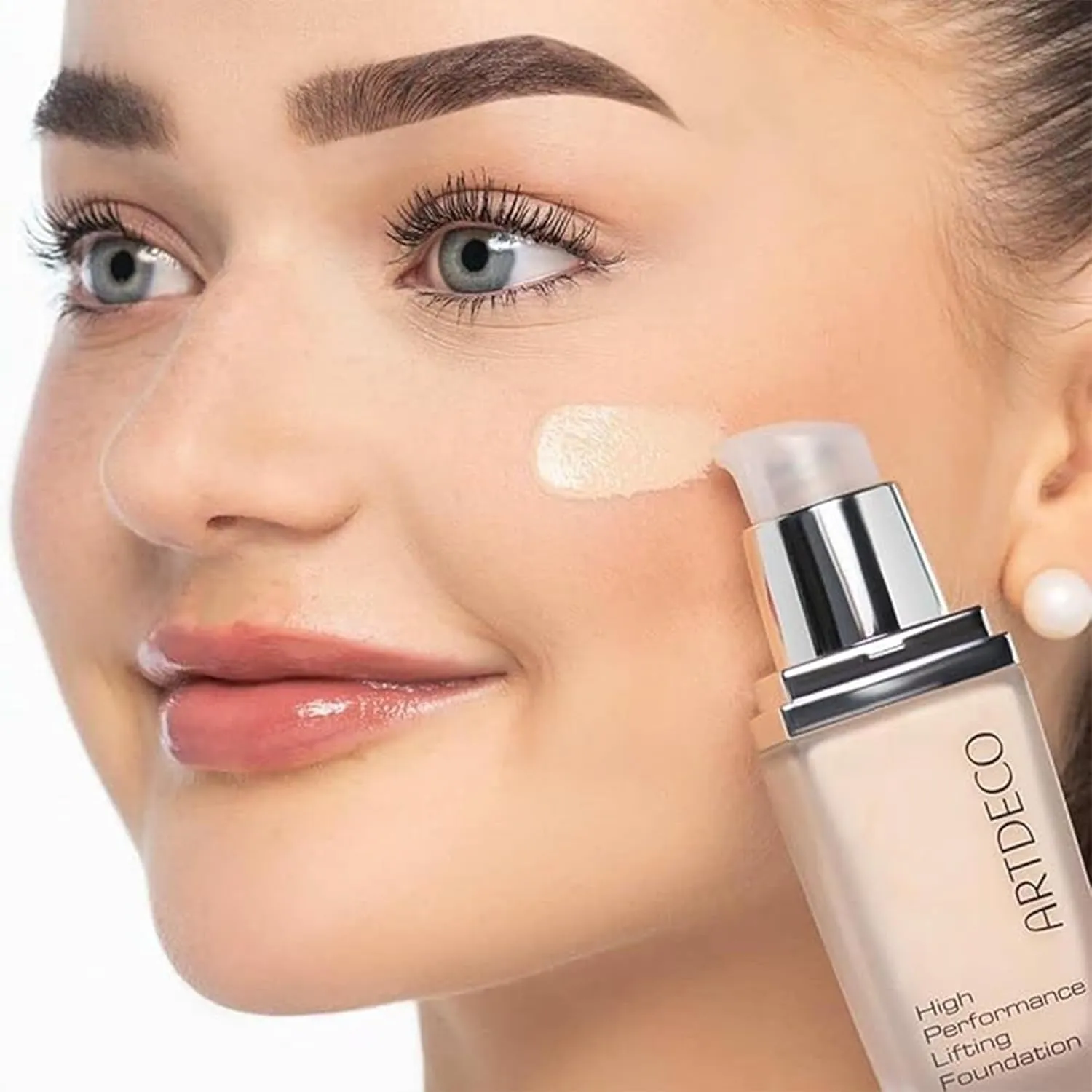 ARTDECO High Performance Lifting Foundation - reflecting beige N°10 - reduces wrinkles for firmer skin & soft matte finish - vegan makeup - Liquid foundation with hyaluron - 1.05 Fl Oz