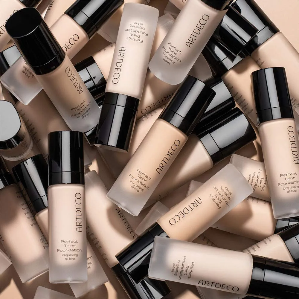 ARTDECO Perfect Teint Foundation - Cool Cashew N°32 - Lightweight Liquid Formula - Medium to Full Coverage - Without Mask-Like Effect - Conceals Imperfections - Vegan Makeup - Hyaluron - 0.67 Fl Oz