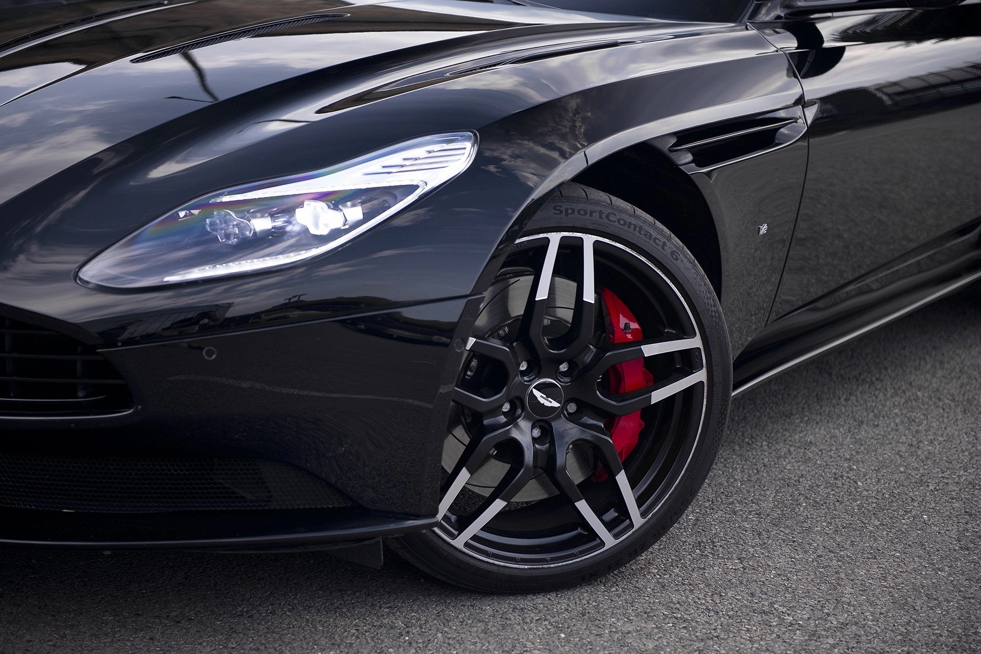 Aston Martin DB11 (2016-Present) Superleggera Light Alloy Wheels