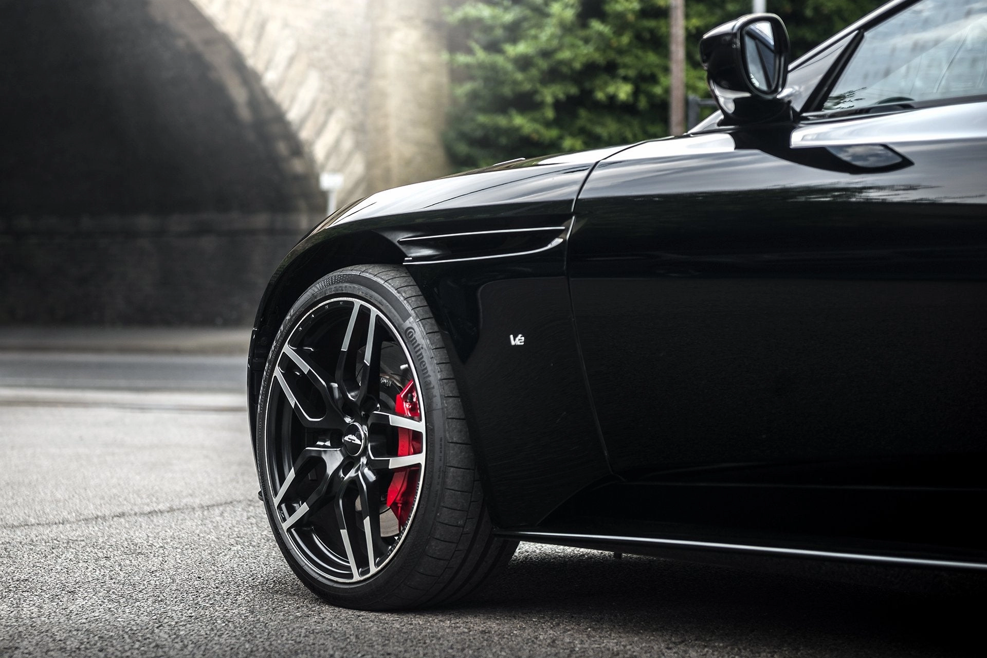 Aston Martin DB11 (2016-Present) Superleggera Light Alloy Wheels