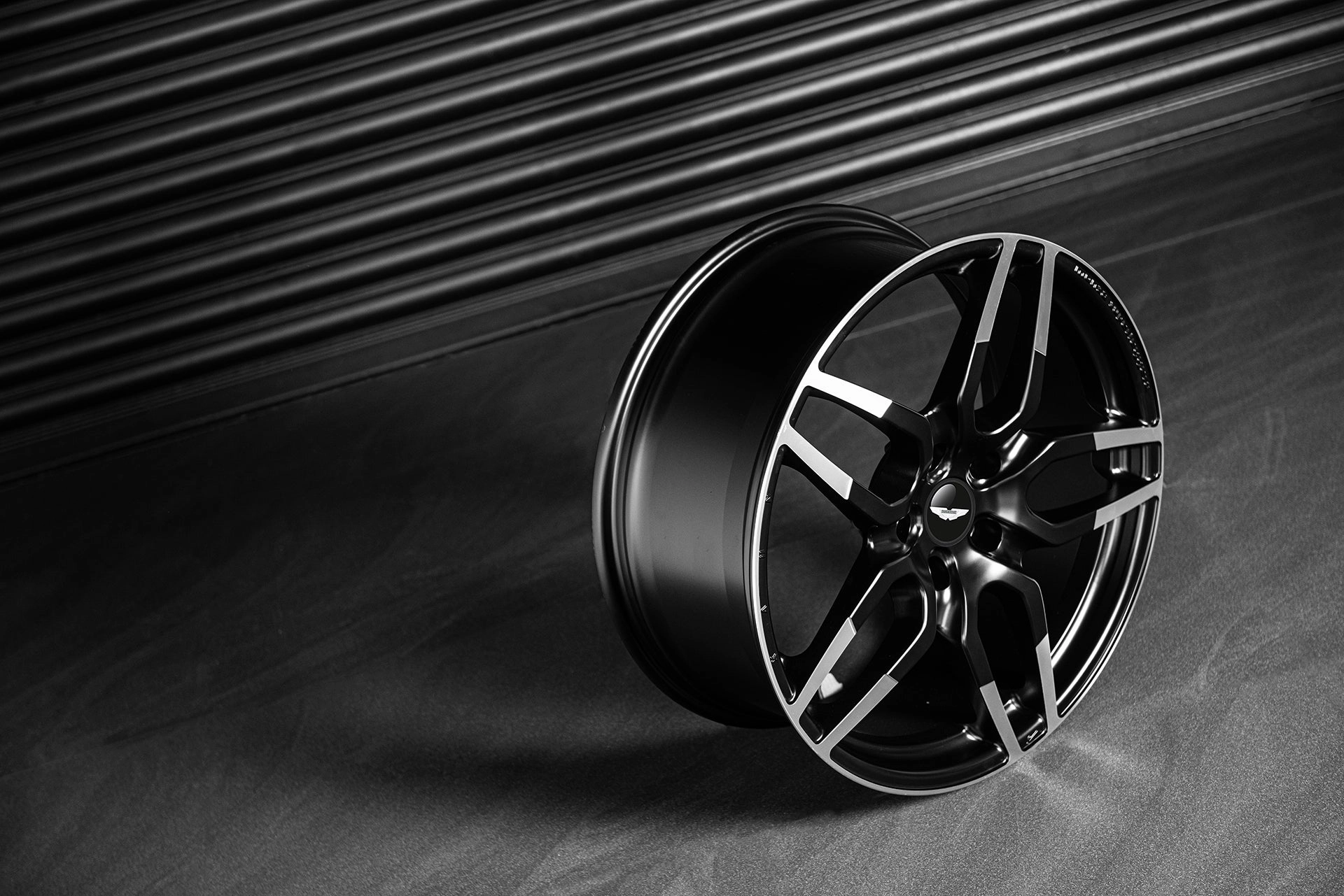 Aston Martin DB11 (2016-Present) Superleggera Light Alloy Wheels