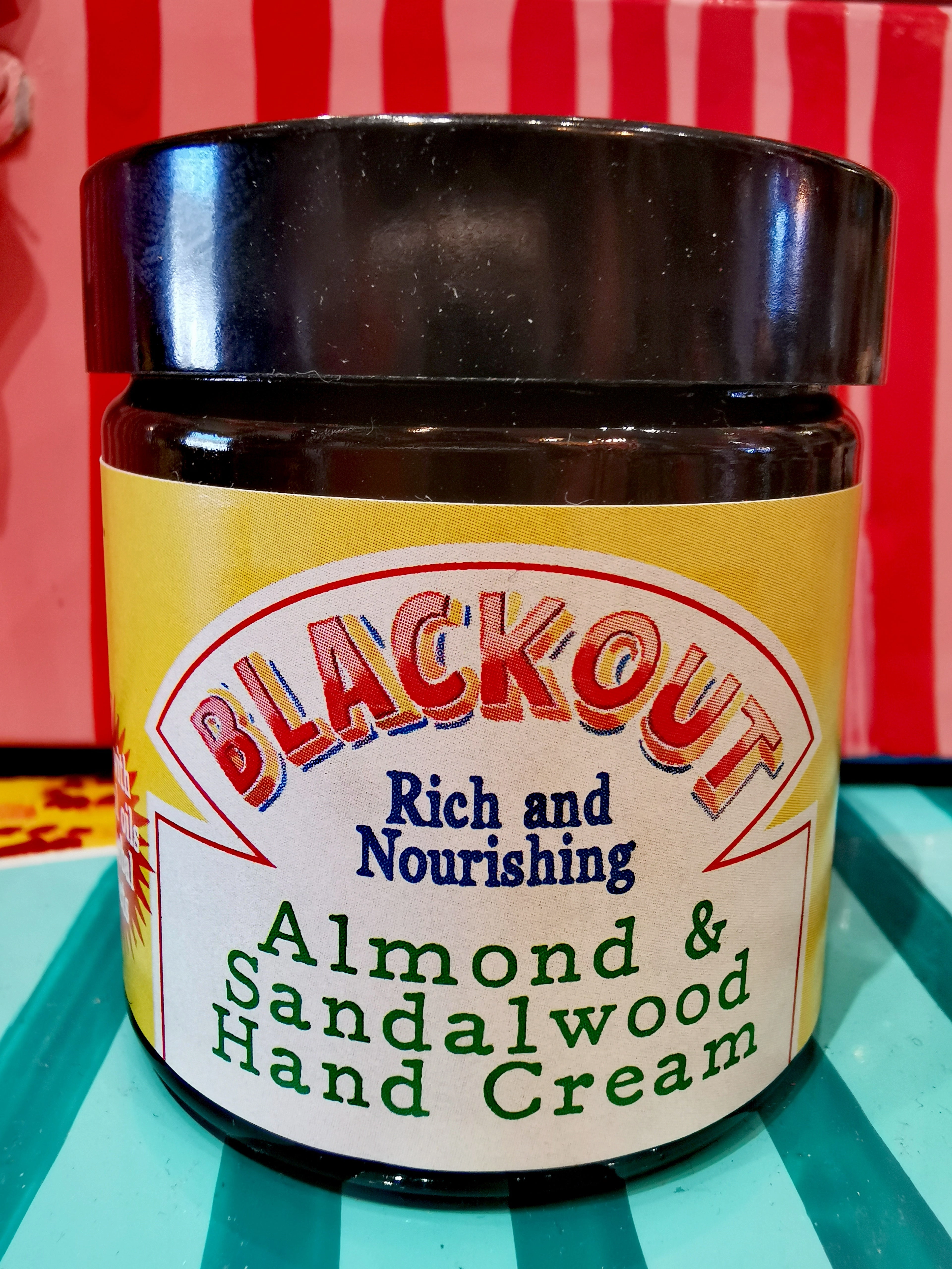 Blackout creams made with essential oils