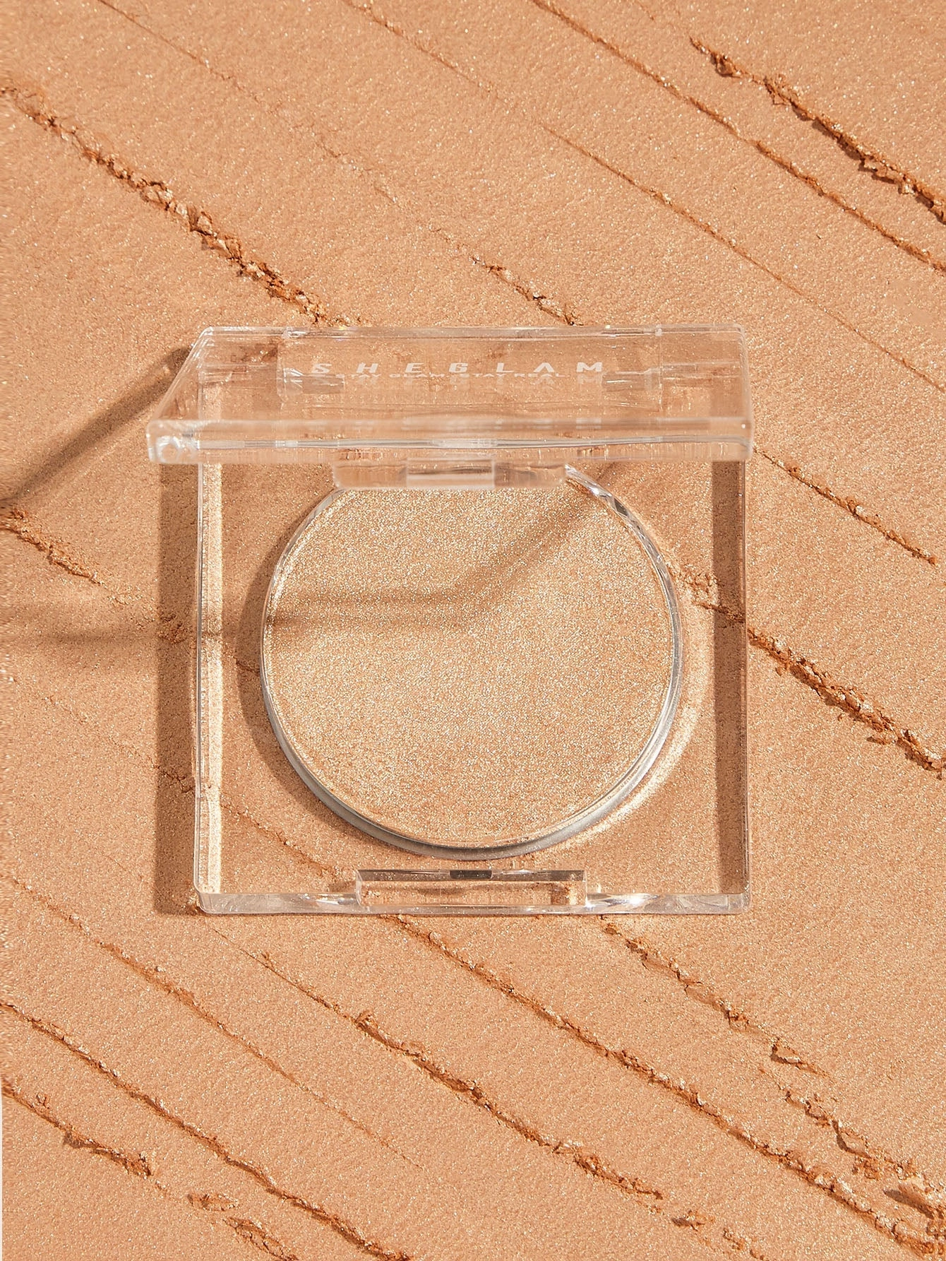 Cosmic Crystal Mousse Highlighter  - Moonbeam