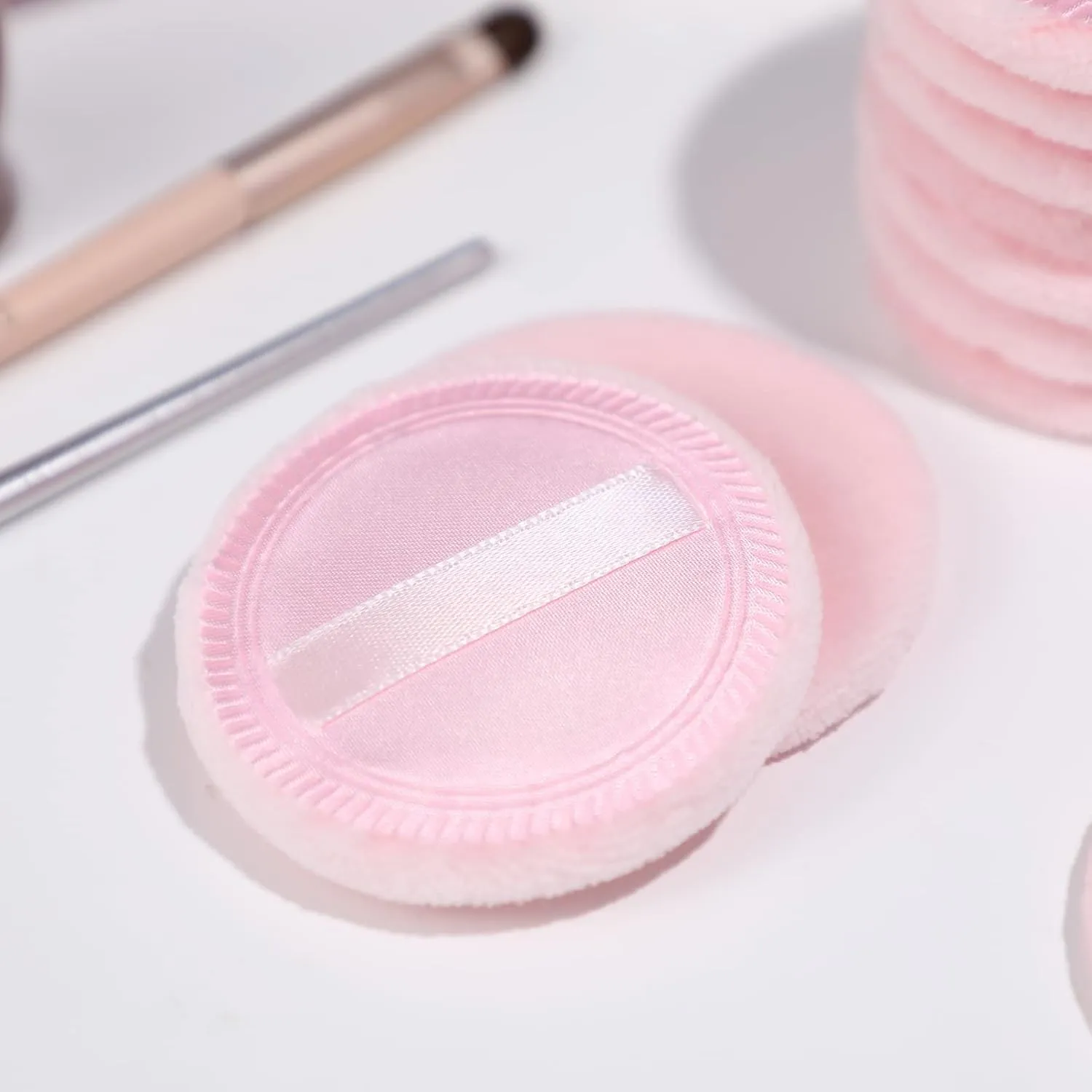 FRCOLOR 30 Pieces Powder Puff for Body Powder, Cotton Round Makeup Puff with Strap for Powder Foundation Loose Mineral Powder Body Powder, Pink