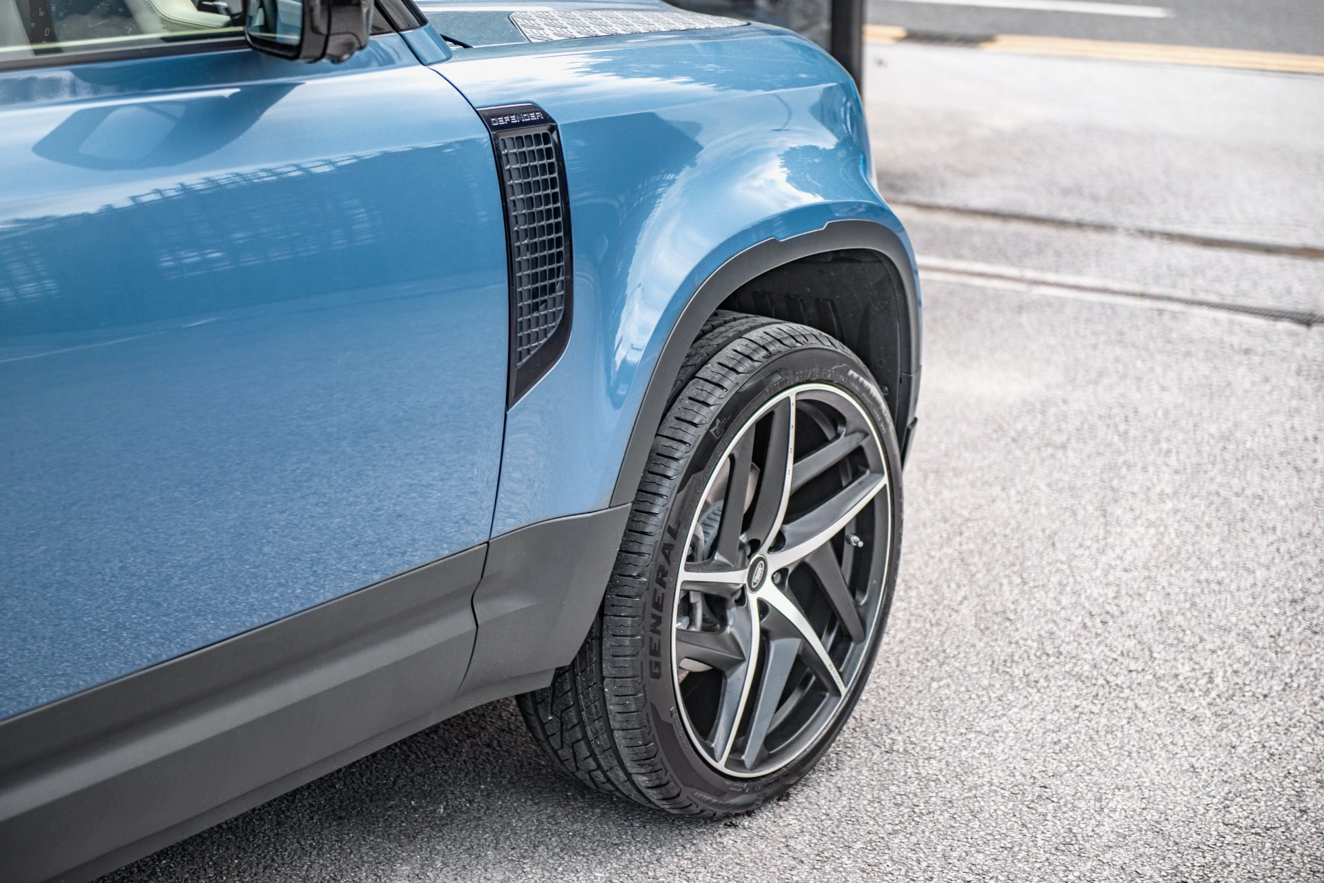 Land Rover Defender (2020-Present) Type 52 RS-Forged Alloy Wheels