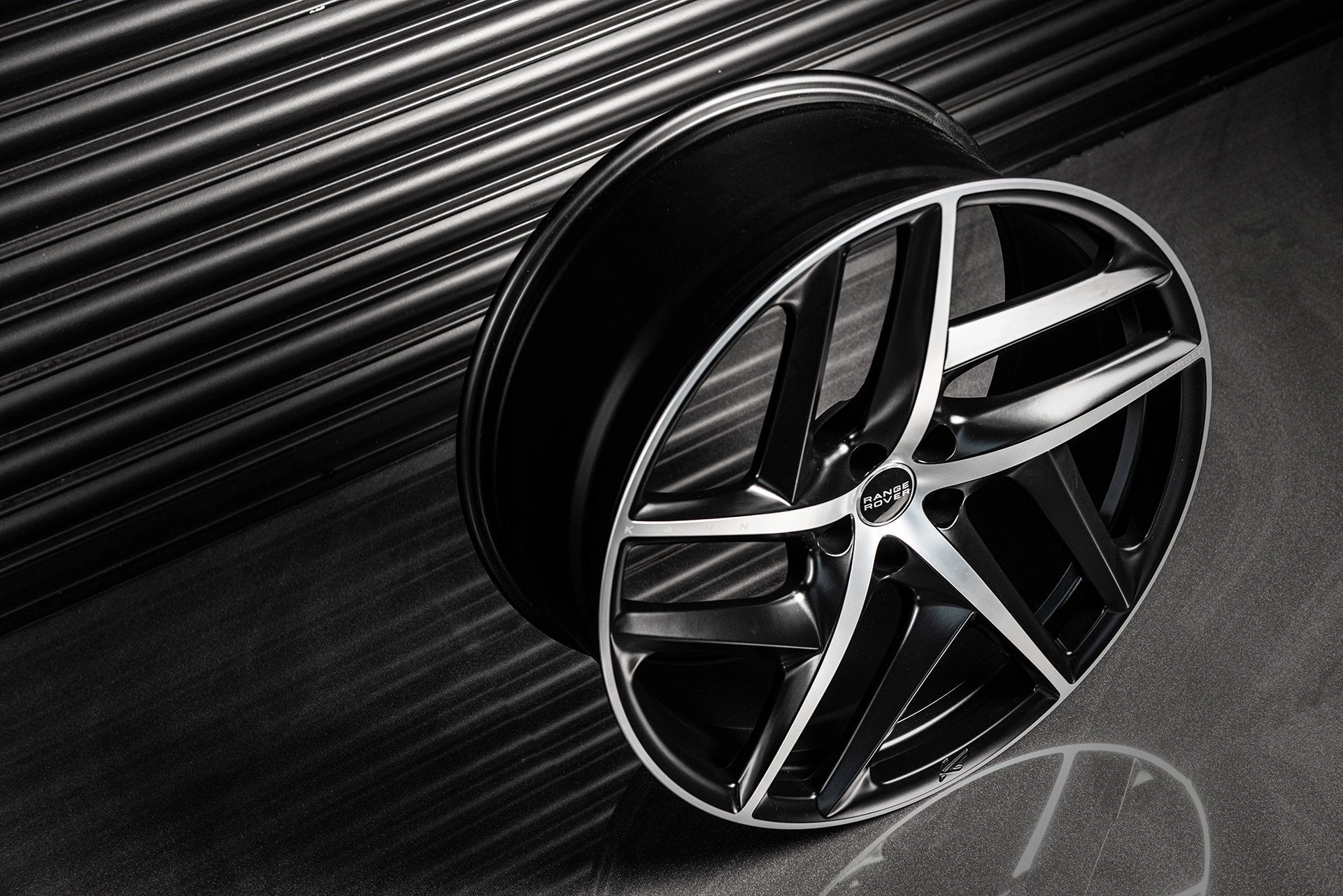 Land Rover Defender (2020-Present) Type 52 RS-Forged Alloy Wheels