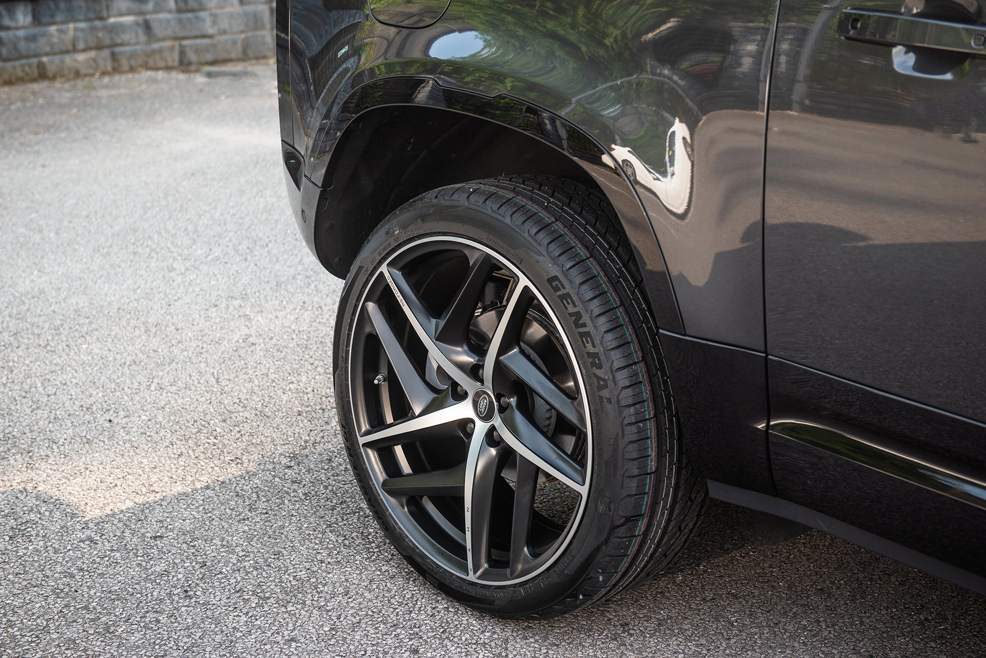 Land Rover Defender (2020-Present) Type 52 RS-Forged Alloy Wheels