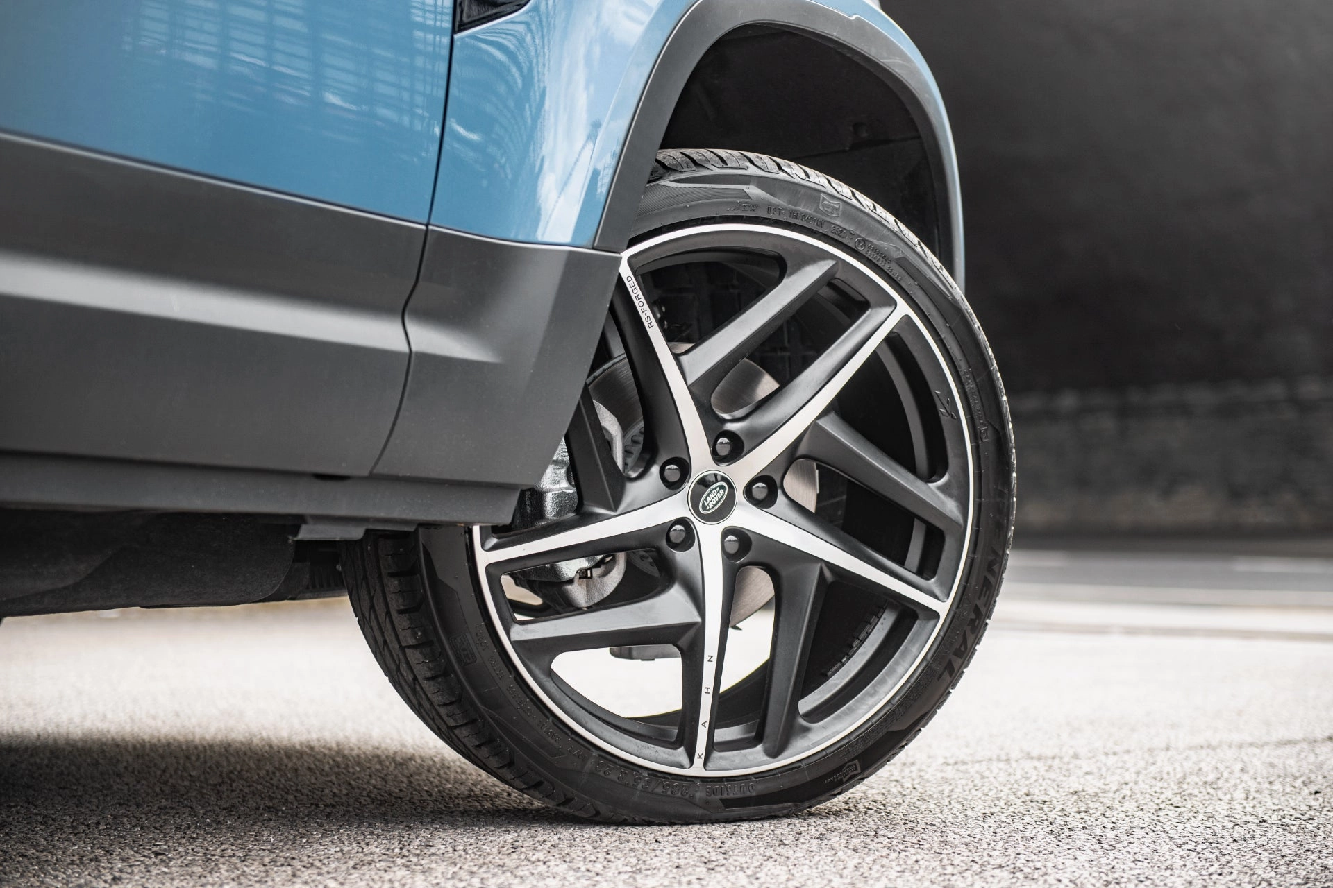 Land Rover Defender (2020-Present) Type 52 RS-Forged Alloy Wheels
