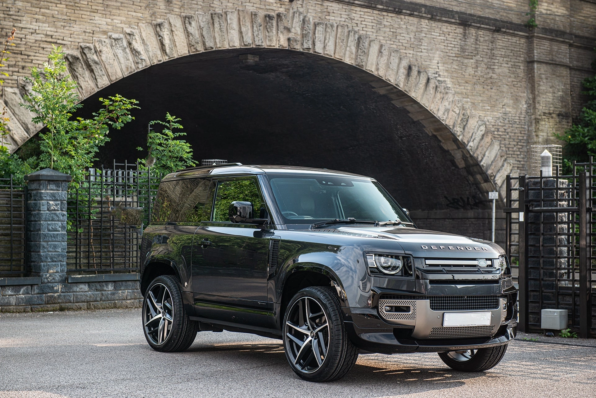 Land Rover Defender (2020-Present) Type 52 RS-Forged Alloy Wheels
