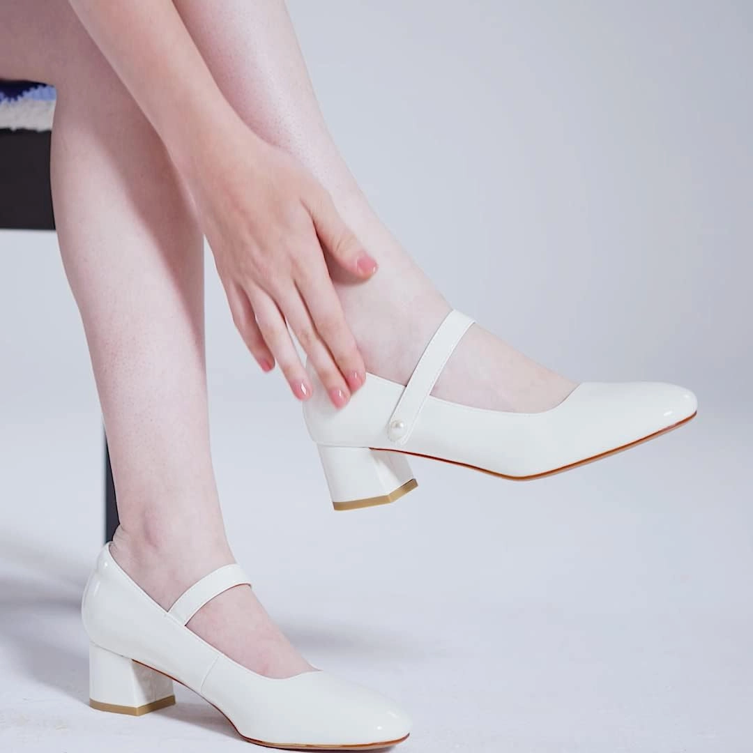 Naiyee Mary Jane Shoes Women Chunky Heel Ankle Strap Dress Shoes for Women Low Heels Close Rounded Toe Pumps