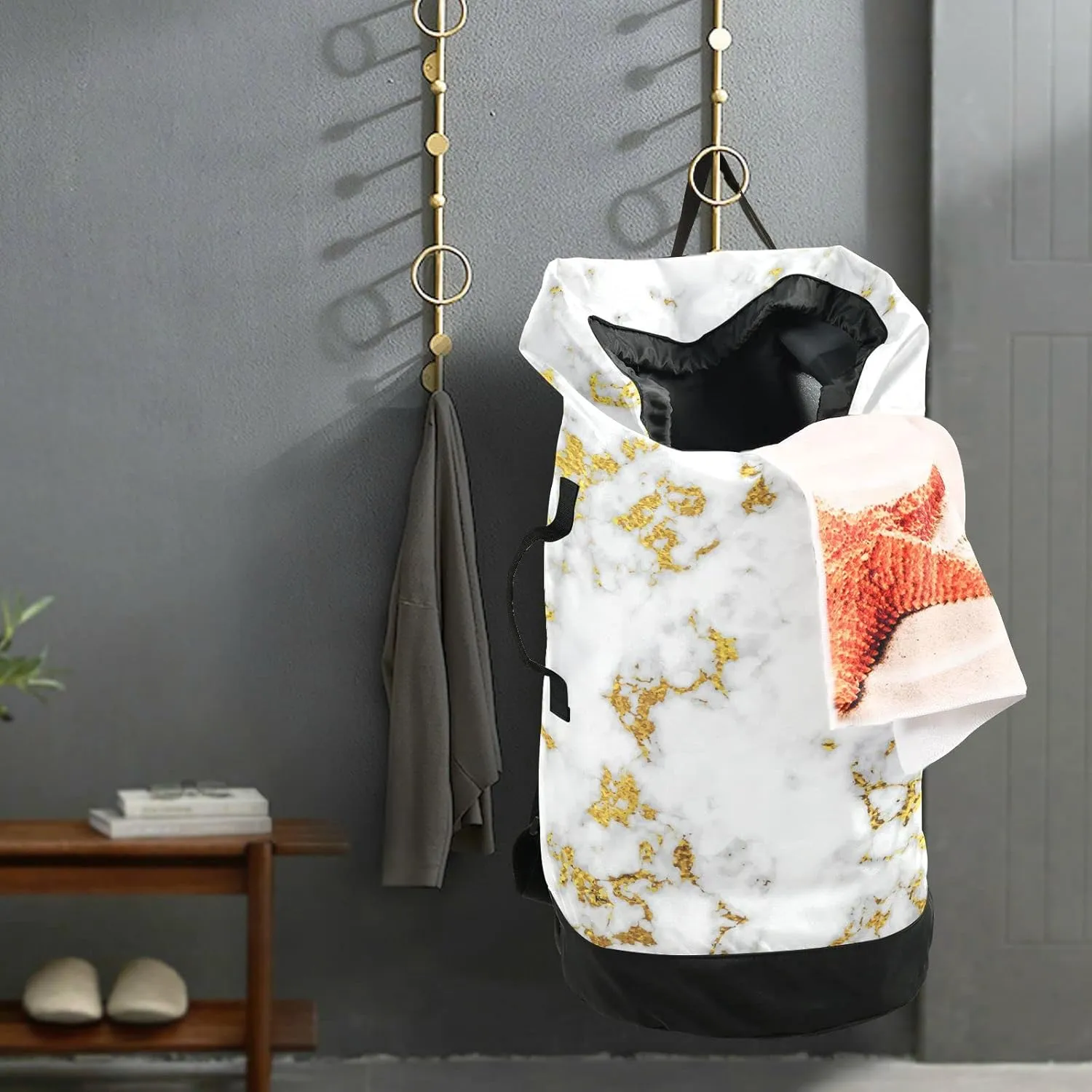 Oyihfvs White Marble Abstract Art with Golden Glitter Texture Backpack Laundry Bag, Laundry Backpack with Shoulder Straps, Waterproof Nylon Clothes Hamper Bag for Men Women Yoga Backpack