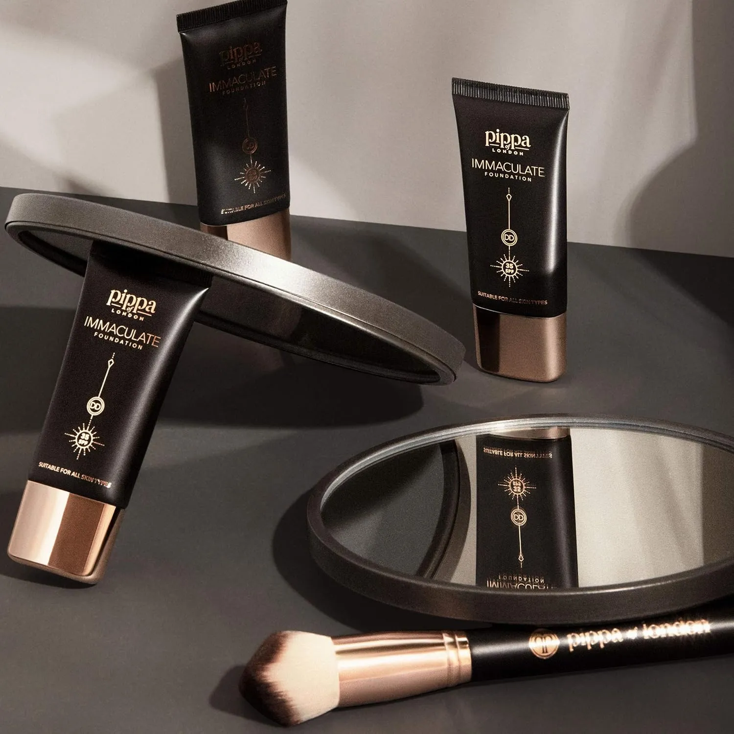 Pippa of London Immaculate Liquid Foundation, Espresso 215, Lightweight, Medium Coverage, Matte Finish SP35