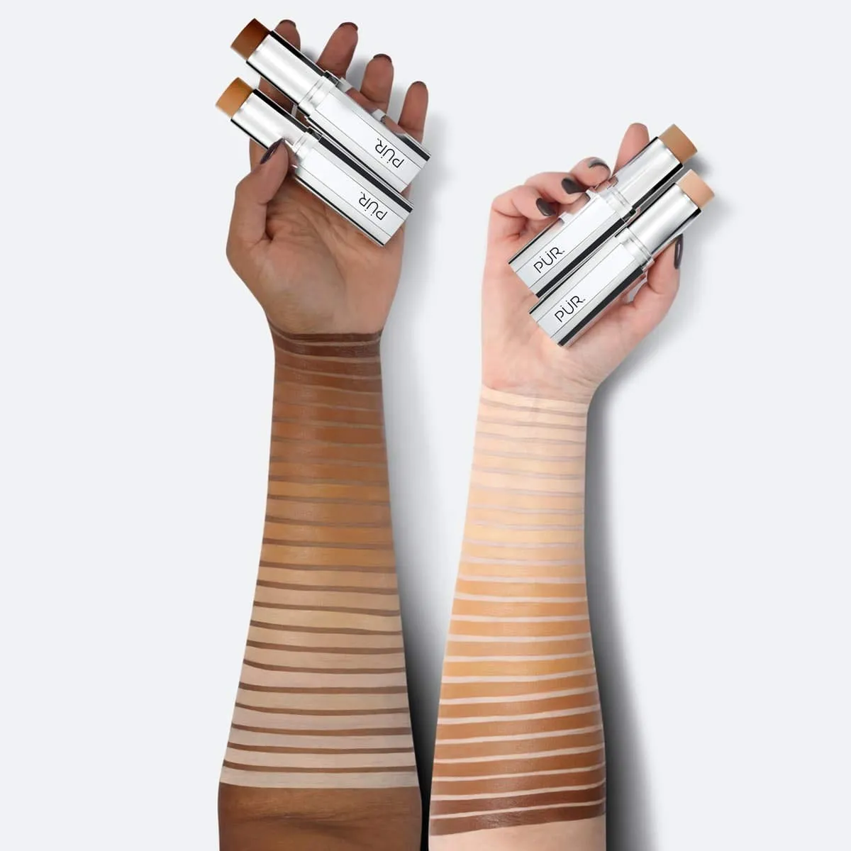 PÜR MINERALS 4-in-1 Foundation Stick in Golden Dark