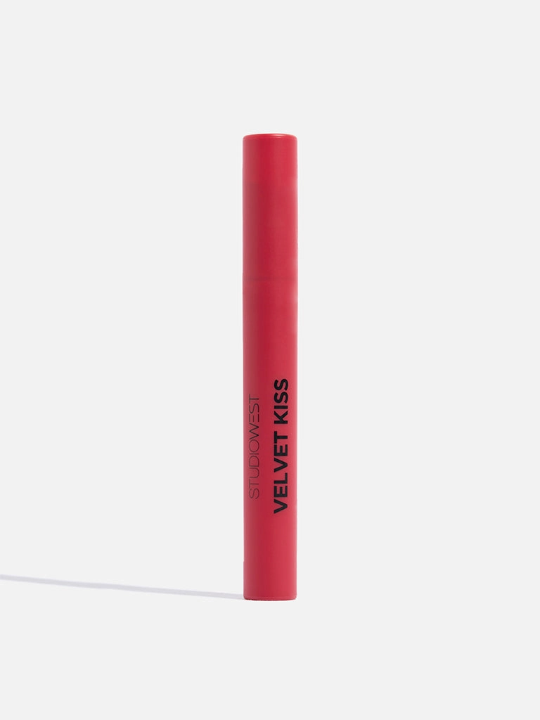 Studiowest Velvet Kiss Slim Stick Pink Paradise P-04 Lipstick - 2 gm