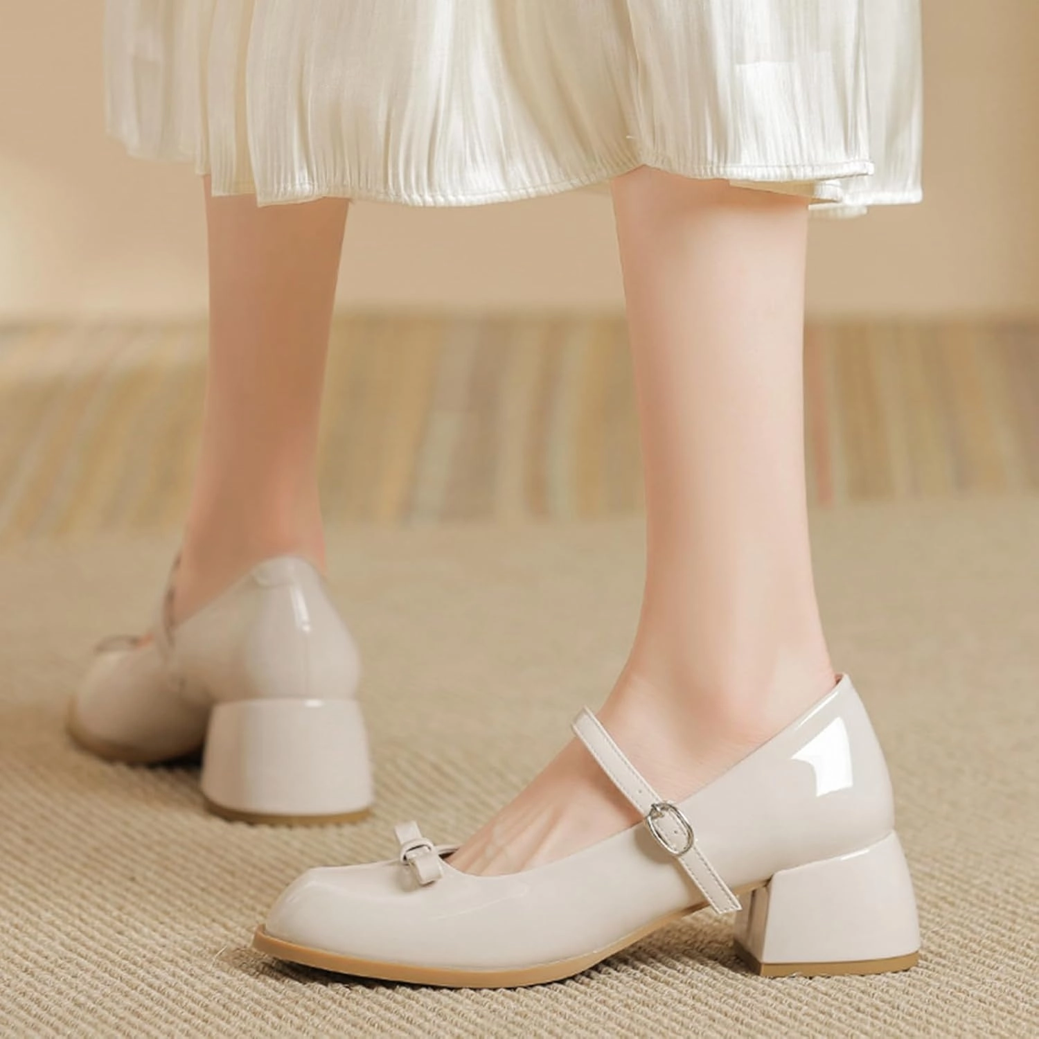Women's Patent Leather Low Chunky Block Heel Mary Jane Pumps Fashion Classic Bowknots Round Toe Buckle Strap Work Pumps Casual Business Office Wedding Dress Shoes